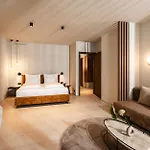Hotel Stroblhof Garda Active Family Gargnano