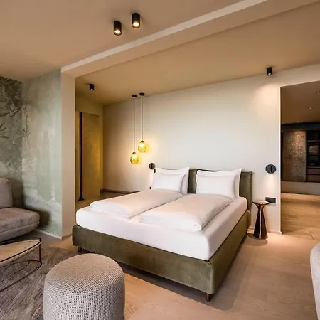 Stroblhof Garda Active Family 5*